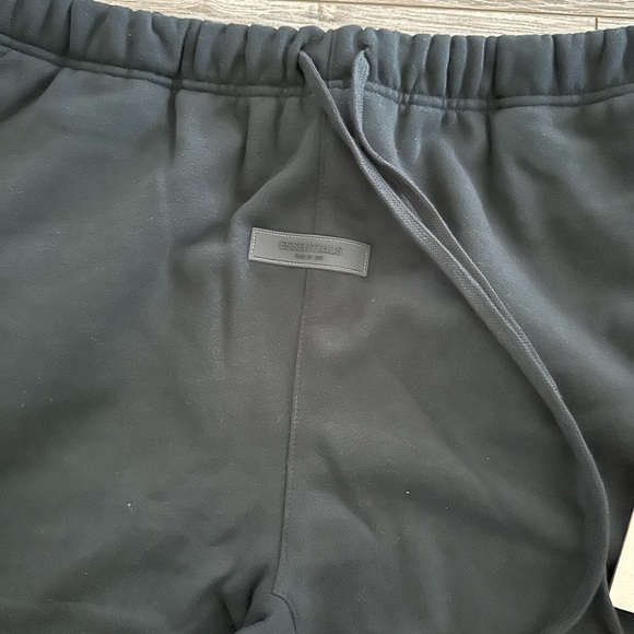 Essentials Fear of God Stretch Limo Black Pants, size XL - Picture 4 of 8